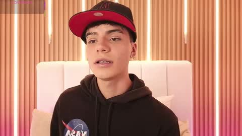 Dulcey online show from April 5, 2026, 4:42 am