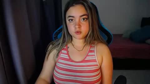 Nicole   online show from January 14, 2025, 10:02 pm