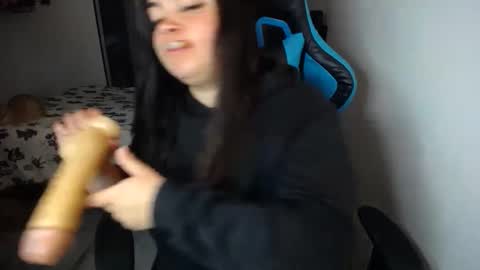 Nicole   online show from October 10, 2025, 9:36 pm