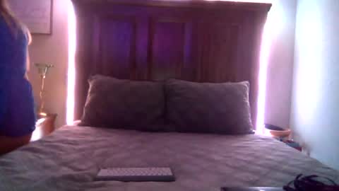 DUO2069 online show from June 18, 2026, 2:54 pm