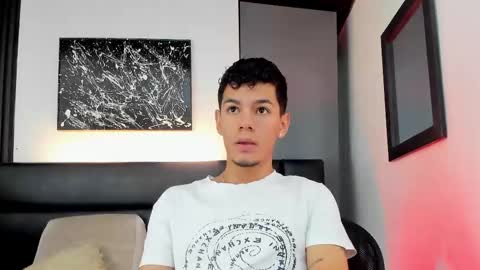 Snapshot of duolust chatting on October 1, 2025, 12:22 pm Thomas and Noah online show from October 1, 2025, 12:22 pm