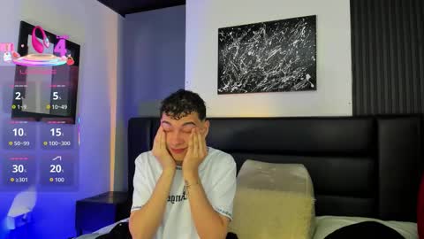 Snapshot of duolust chatting on October 29, 2025, 12:07 pm Thomas and Noah online show from October 29, 2025, 12:07 pm