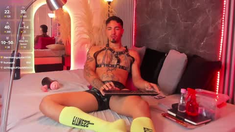 Snapshot of duriel_ chatting on January 23, 2025, 6:14 pm Duriel online show from January 23, 2025, 6:14 pm