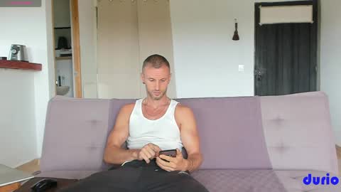 Durio online show from May 13, 2026, 2:14 pm
