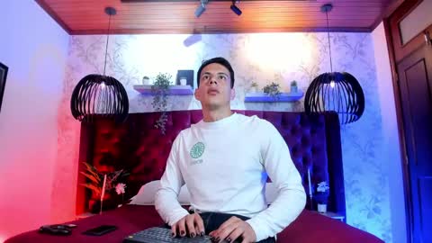 Dustin Sonne online show from May 20, 2026, 3:34 am