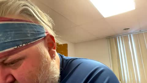 Dusty online show from February 11, 2025, 11:01 pm