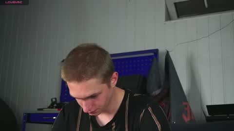 Dustyn online show from October 7, 2025, 4:37 pm