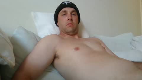 Snapshot of dustyroy09 chatting on January 8, 2025, 4:23 am dustyroy09 online show from January 8, 2025, 4:23 am