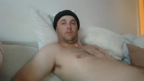 dustyroy09 online show from March 25, 2026, 9:32 pm