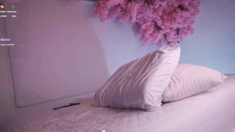 Snapshot of dwayne_xx chatting on January 9, 2025, 8:33 pm Dwayne xx online show from January 9, 2025, 8:33 pm