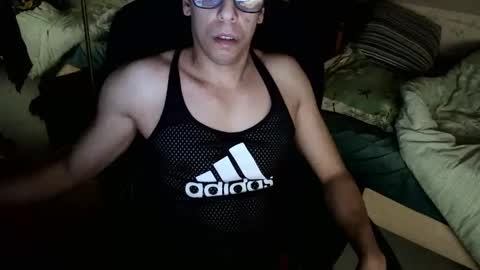 Snapshot of dwaynejamesjackson chatting on December 8, 2024, 1:46 am dwaynejamesjackson online show from December 8, 2024, 1:46 am