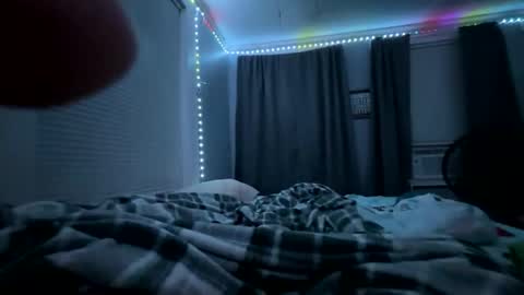 dylan12563 online show from April 1, 2026, 4:13 am