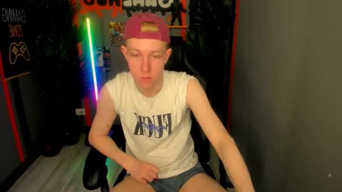 Snapshot of dylan_norton chatting on February 12, 2026, 4:02 pm Dylan online show from February 12, 2026, 4:02 pm