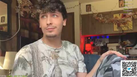 Snapshot of dylandaniel69 chatting on November 4, 2025, 8:52 pm Dylan Daniel 7.8 online show from November 4, 2025, 8:52 pm