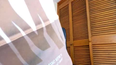 D Y L A N online show from February 19, 2026, 2:29 am