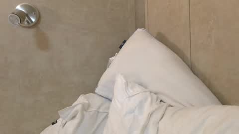 dylp400 online show from February 16, 2025, 2:32 pm