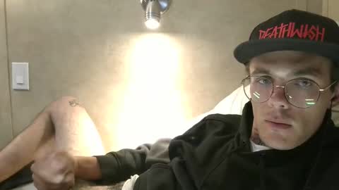 dylp400 online show from March 1, 2025, 7:26 pm