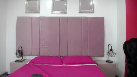 Snapshot of dymoni222 chatting on March 5, 2025, 1:39 pm dymoni222 online show from March 5, 2025, 1:39 pm