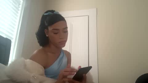 Snapshot of dynasty313 chatting on March 6, 2025, 4:28 pm Dynasty online show from March 6, 2025, 4:28 pm