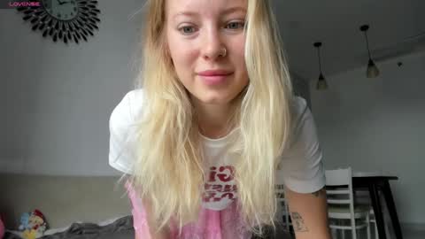 fansly - yourbestbaby online show from December 23, 2024, 3:07 am