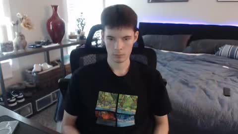 Snapshot of ealexk chatting on November 20, 2025, 9:14 pm Alex online show from November 20, 2025, 9:14 pm