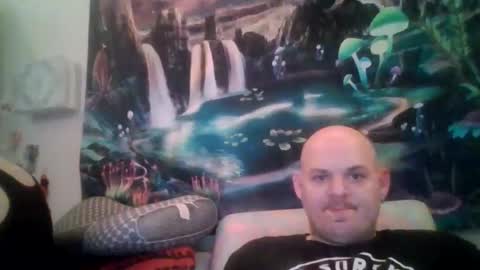 eandr6446 online show from December 3, 2025, 5:37 am