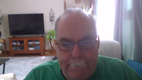 earl52 online show from January 26, 2025, 5:23 pm