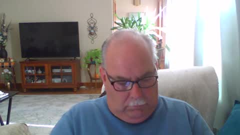 earl52 online show from September 26, 2025, 7:29 pm