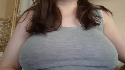 easysmart000 online show from September 23, 2025, 5:10 am