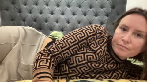 Snapshot of eatmypie69 chatting on December 8, 2024, 7:54 pm Nadia Ferreira  online show from December 8, 2024, 7:54 pm