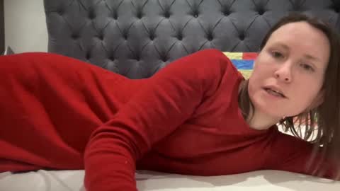 Snapshot of eatmypie69 chatting on February 13, 2025, 6:16 pm Nadia Ferreira  online show from February 13, 2025, 6:16 pm