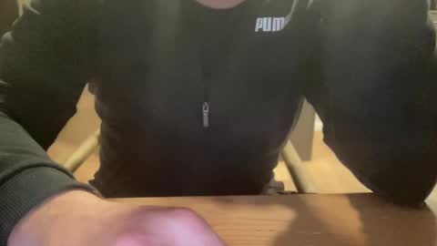 ebnk15 online show from February 4, 2025, 9:52 pm