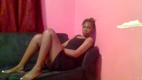 Snapshot of ebon_fantasy1 chatting on May 18, 2026, 8:36 pm Ebon Fantasy1s online show from May 18, 2026, 8:36 pm