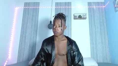 Chris Palaz  online show from November 10, 2025, 6:51 pm