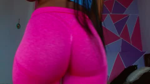 Snapshot of ebony_alika chatting on December 24, 2024, 12:55 pm Alika Ashanti online show from December 24, 2024, 12:55 pm