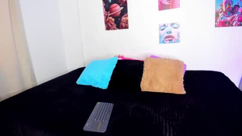 ebony_cute9 online show from November 19, 2025, 7:14 pm