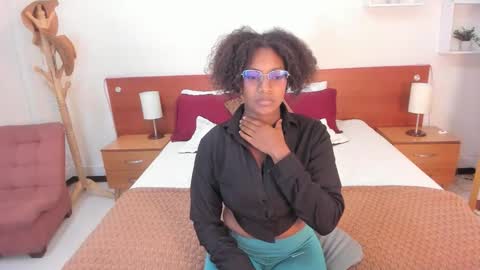 ebony_fantasy2 online show from September 25, 2025, 12:42 pm