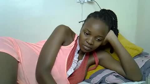 ebony_j online show from May 19, 2026, 1:22 am