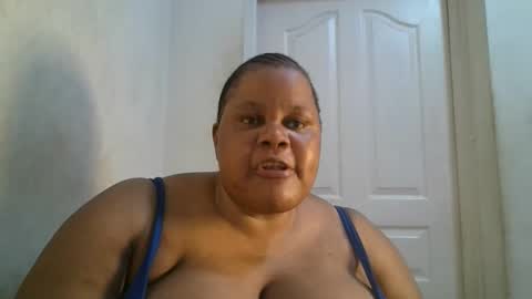 ebony_magixs online show from September 21, 2025, 1:02 pm