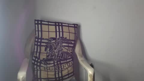 delilah online show from December 17, 2024, 6:02 am