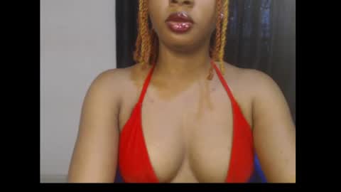 Snapshot of ebony_queenx chatting on July 17, 2026, 8:10 am Queen online show from July 17, 2026, 8:10 am
