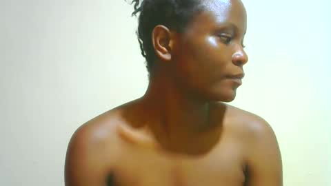 Snapshot of ebony_shan_ chatting on October 29, 2025, 2:03 am Shanny online show from October 29, 2025, 2:03 am