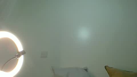 Sofiaa online show from February 5, 2026, 12:43 pm