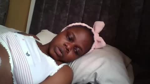 Snapshot of ebony_tasha chatting on September 24, 2025, 1:03 pm tasha online show from September 24, 2025, 1:03 pm