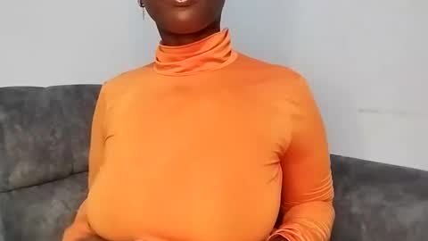 Ebony Melanie online show from February 16, 2025, 10:32 pm