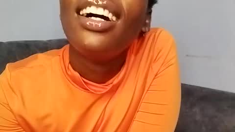 Ebony Melanie online show from February 22, 2025, 2:17 am