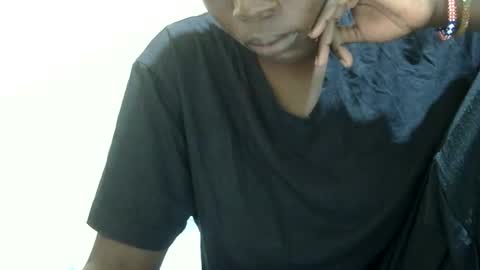 ebonychery online show from May 6, 2026, 9:14 am