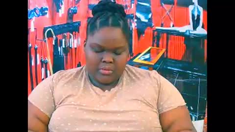 ebonyhotbuns4u2luv online show from November 7, 2025, 7:14 pm