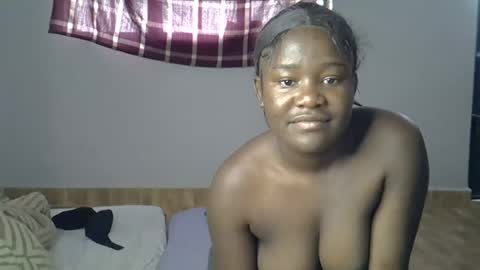 Snapshot of ebonyrapunzelle chatting on June 15, 2026, 7:54 am ebonyrapunzelle online show from June 15, 2026, 7:54 am