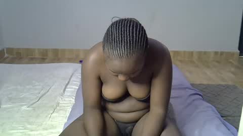 Snapshot of ebonyrapunzelle chatting on June 22, 2026, 12:46 pm ebonyrapunzelle online show from June 22, 2026, 12:46 pm